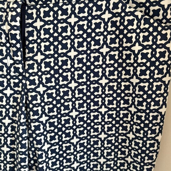 Laundry Shelli Segal Women's Size 12 Cropped Pants Blue White Geometric Stretch - Picture 3 of 5